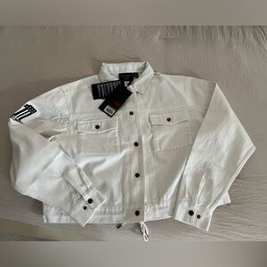 Brand new never worn women’s Harley Davidson white denim jacket size XL